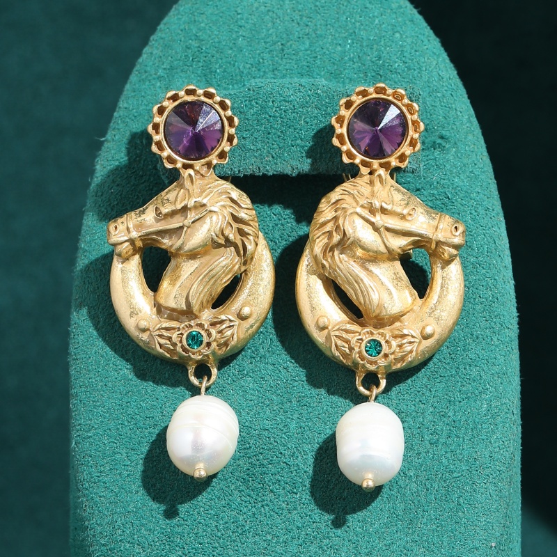 Vintage Fashion Jewelry Brands - أقراط متدلية بتصميم رأس حصان من