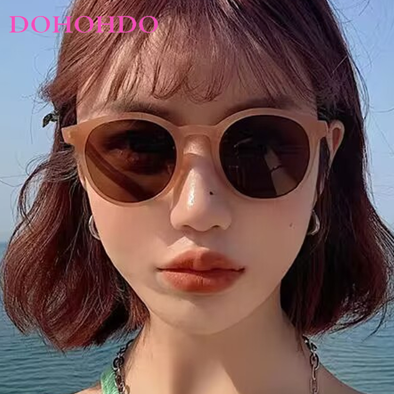نظارات شمسية كلاسيكية بيضاوية  - مراجعة Vintage Fashion Photography وسعره